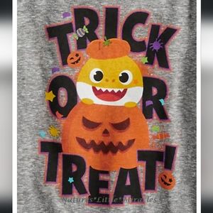 Baby shark brand new Halloween Shirt 2 sizes available 4T and 5T